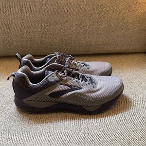 Men’s Brooks Cascadia 14 Size 10.5 NWOT